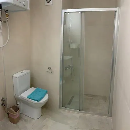 New Studio In Park * Trikomo